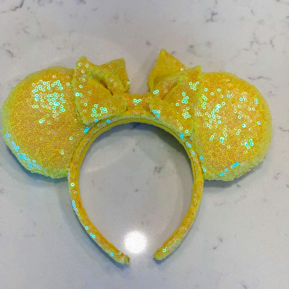 Disney Mickey Sequin Yellow Ears